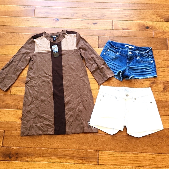 Bundle / lot of 3 Petitie sized clothes. Denim shorts, colorblock dress - Picture 11 of 11